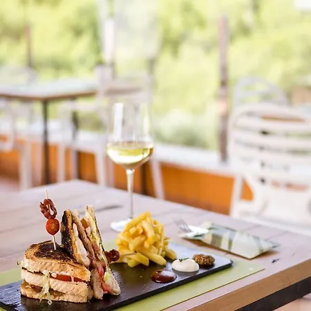 Artiem Audax (adults Only) 4*